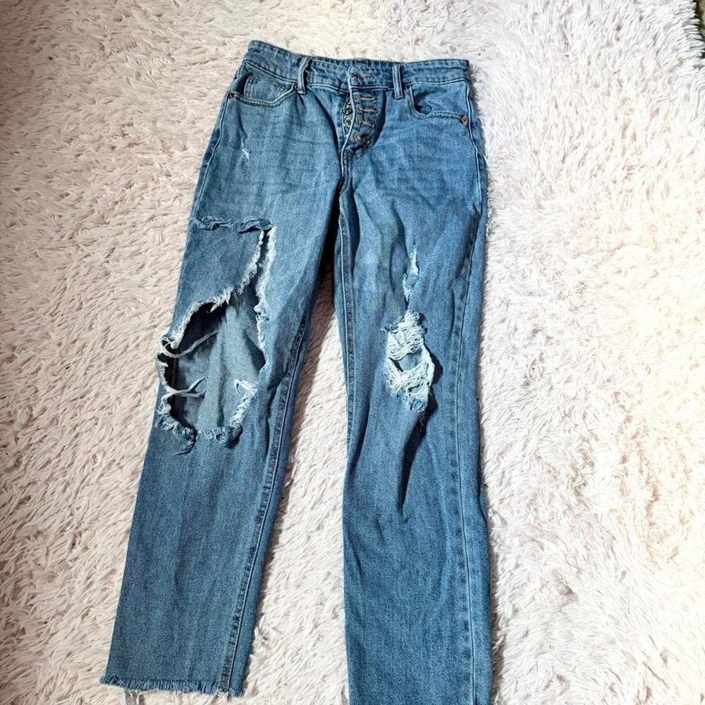 Distressed Light Wash Straight Leg Grunge Rugged Button Close Jeans Womens 2